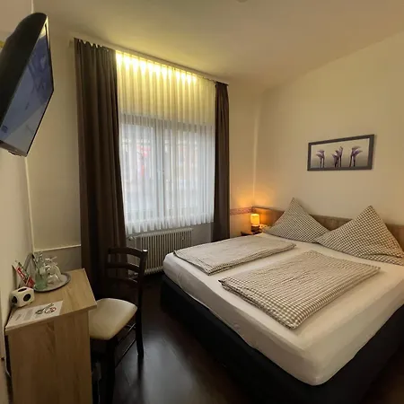 Hotel Hüttl - Garni 3*