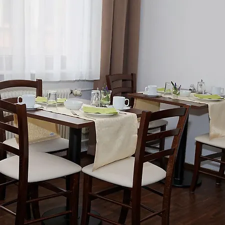 酒店 Huettl 沃尔姆斯