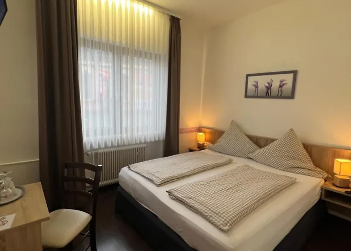 Hüttl - Garni Hotel