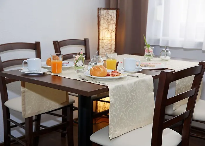 Hotel Hüttl - Garni